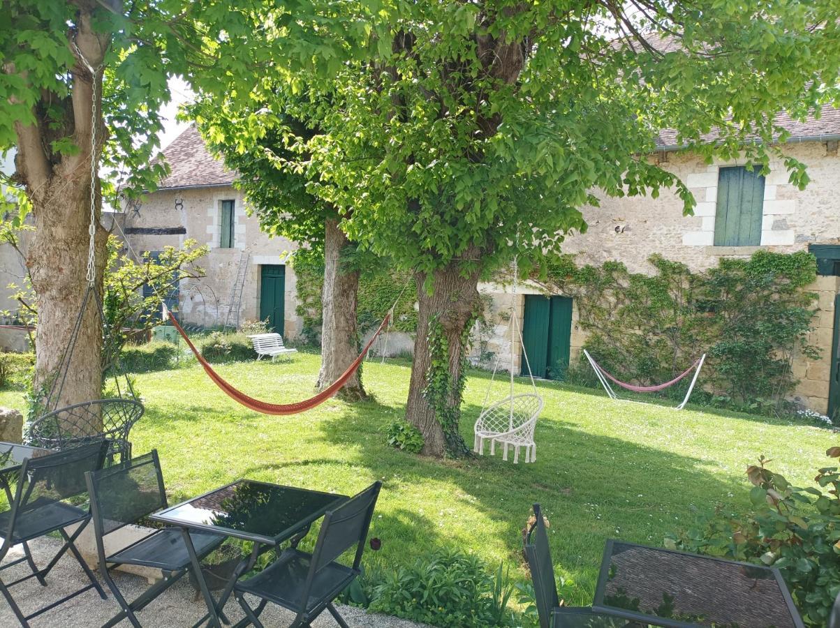 Le Relais des Roses- Chambres d'hôtes Vatan Exterior foto